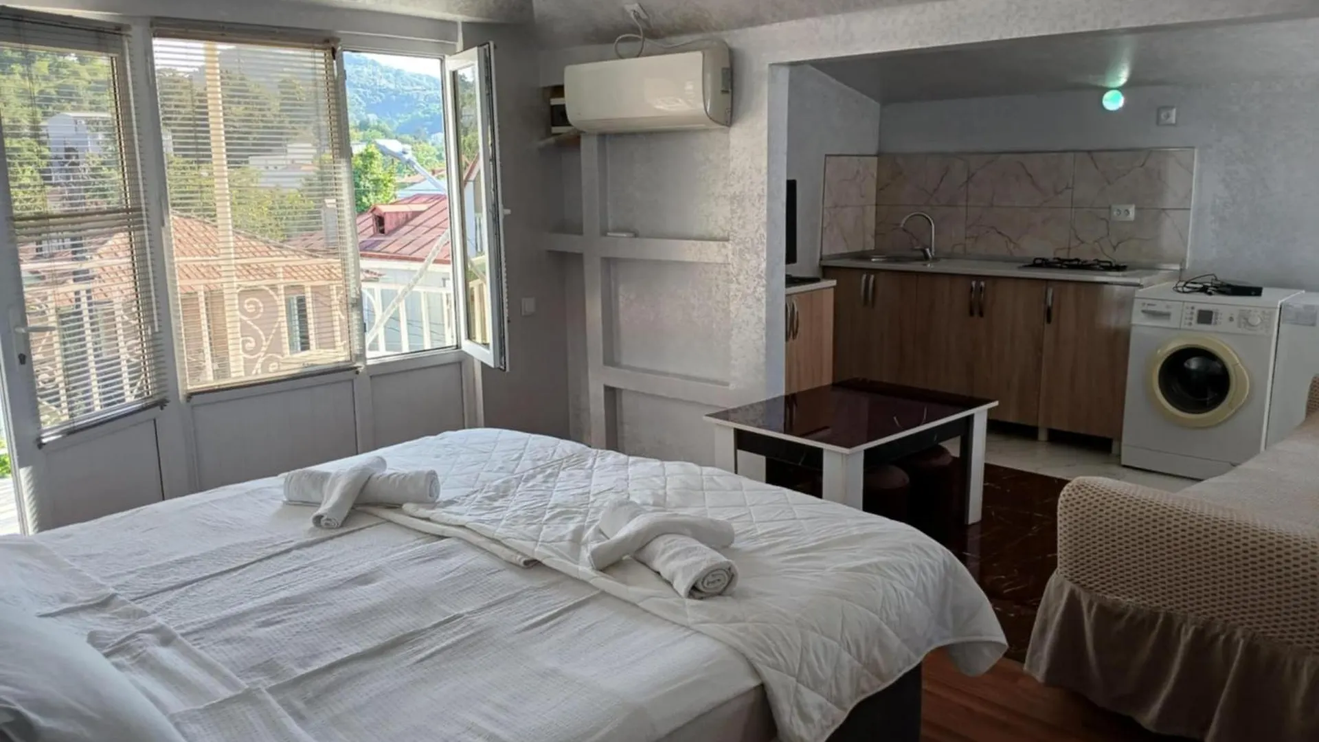 Mano Guest House Batumi