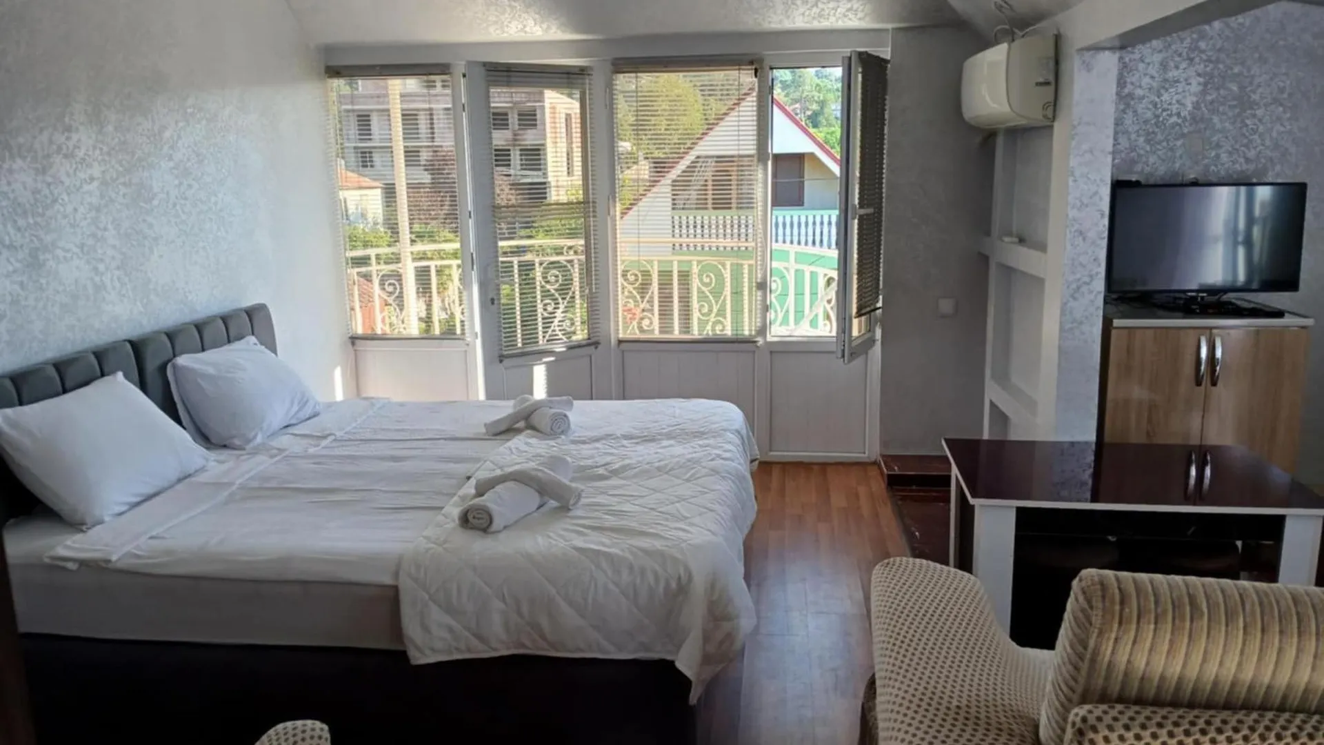 Mano Guest House Batumi